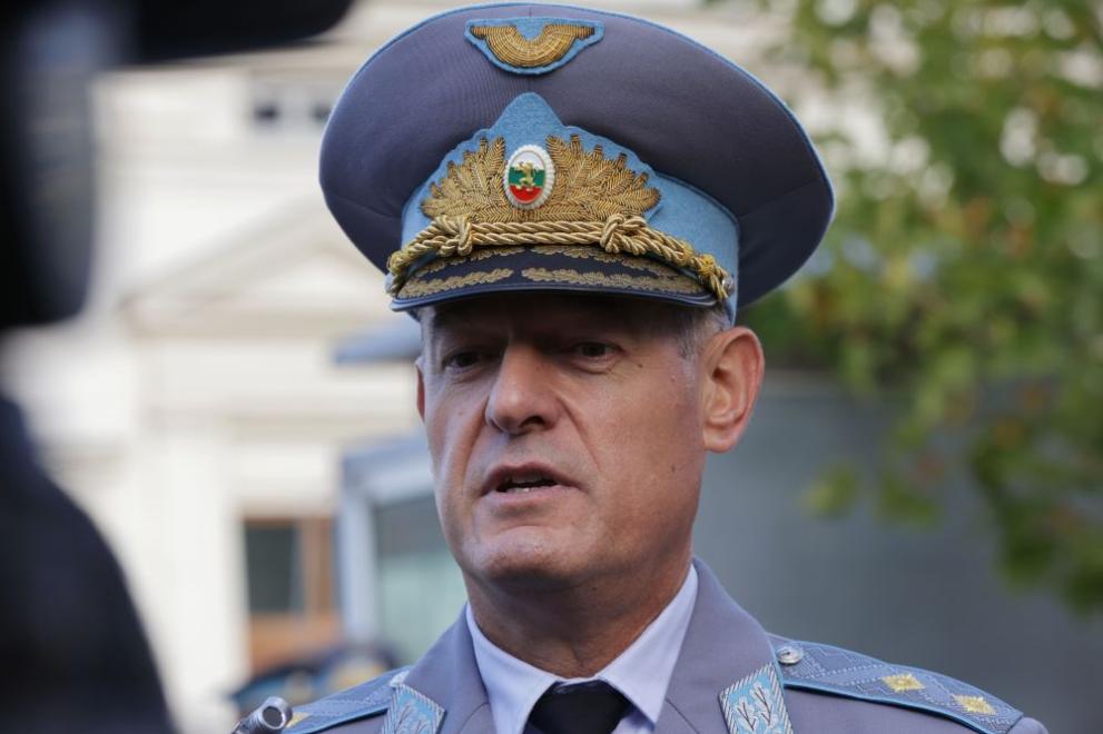 Днес с гордост и признателност свеждаме глави пред честта, смелостта