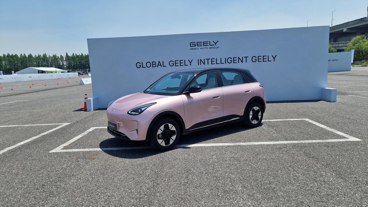 Geely EX2