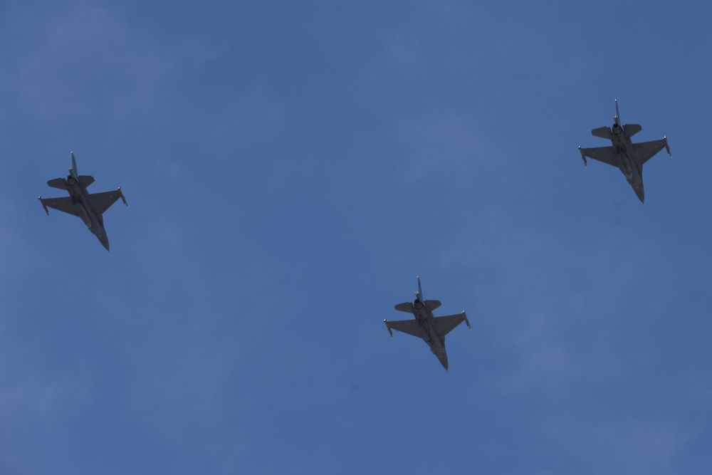 Над площад „Александър Невски“ прелетяха самолети C-27J „Spartan“, Су-25, F-16 Block 70 и МиГ-29
