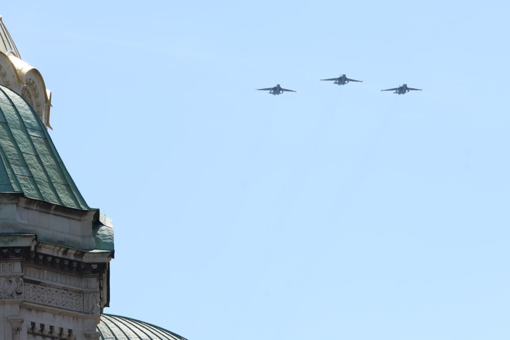 над площад „Александър Невски“ прелетяха самолети C-27J „Spartan“, Су-25, F-16 Block 70 и МиГ-29