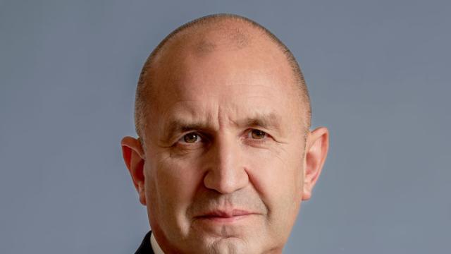 Първи мандат – изпълнен веднага: Ето кои са бъдещите министри в кабинета „Радев“ (ГАЛЕРИЯ)