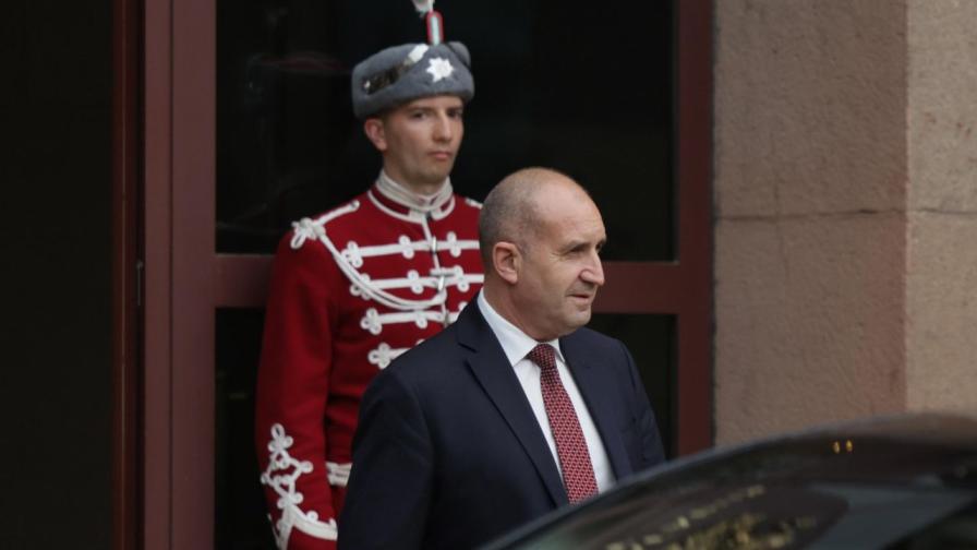 Пътят на генерала: Как Румен Радев напусна „Дондуков“ 2 и бе избран за премиер