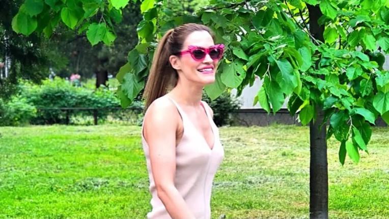 Теди Велинова