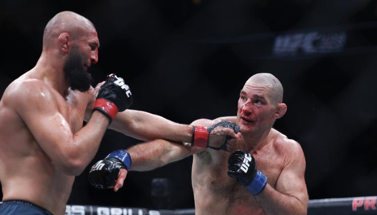 Шон Стрикланд - Сензация в UFC: Стрикланд детронира Чимаев