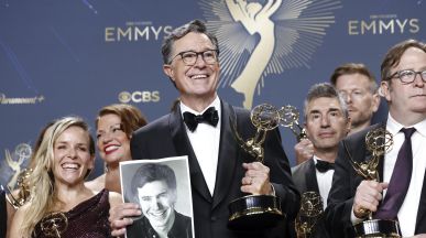 Stephen Colbert събра най-популярните си колеги в едно от последните си предавания