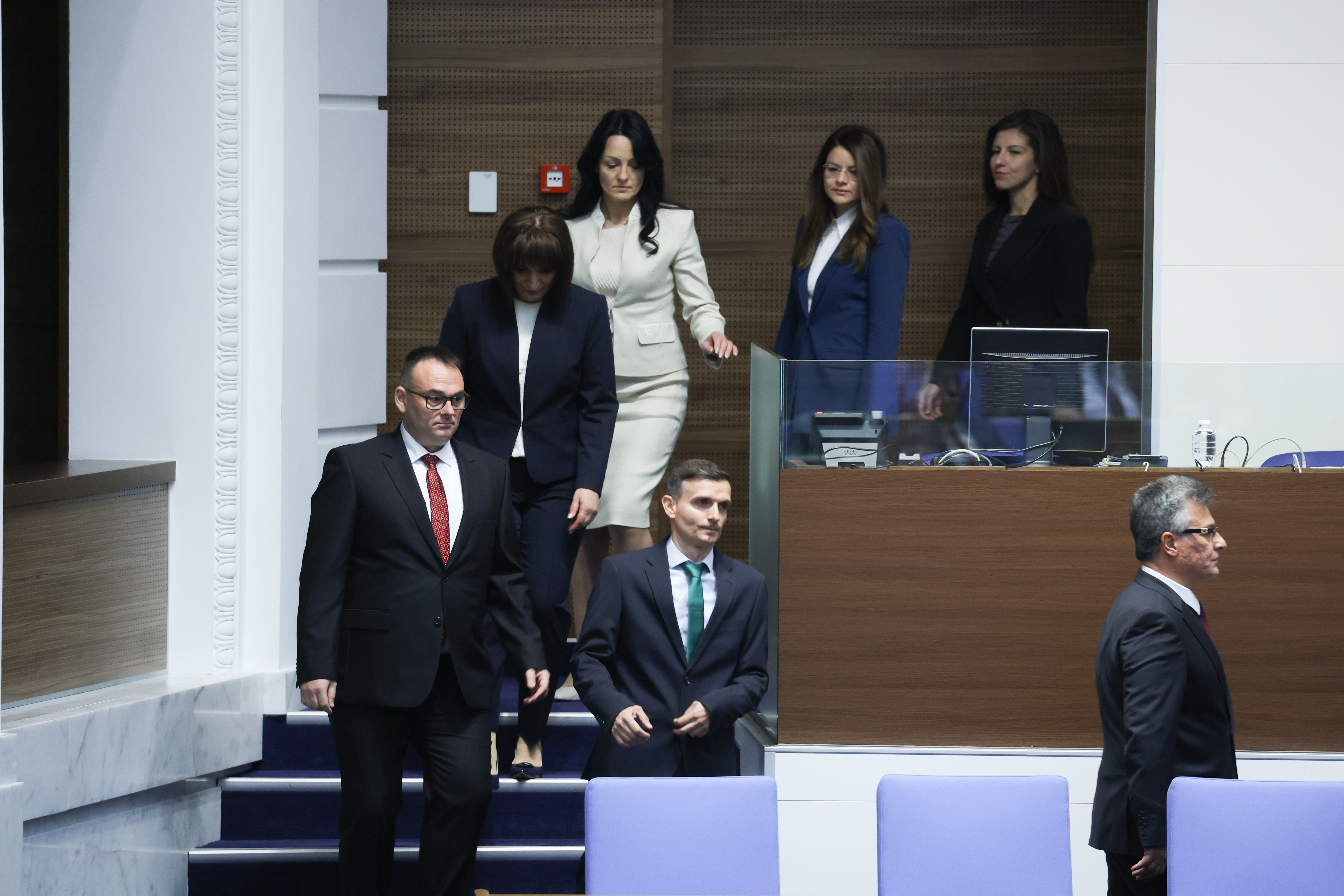 <p>Първо редовно заседание на кабинета "Радев".</p>