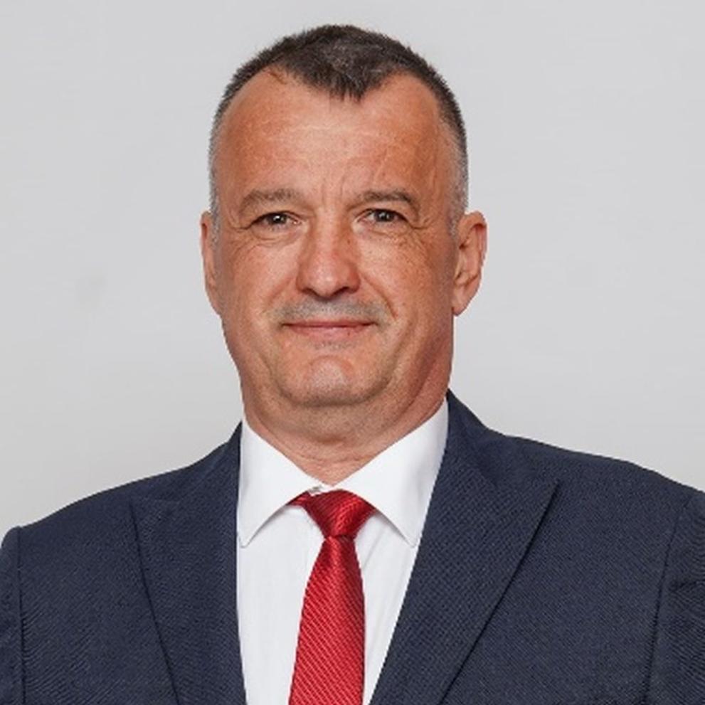Бисер Николов