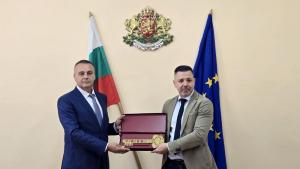 предаване на властта областни