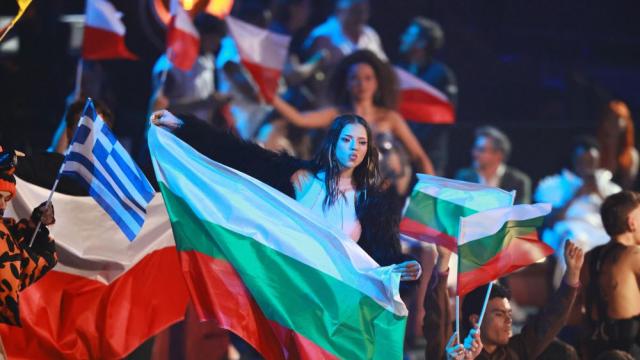 DARA разтърси финала на „Евровизия“ и триумфира с взривяващо изпълнение (ГАЛЕРИЯ)