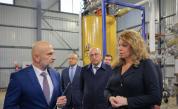 <p>Йотова посети завод край Баку, изграден с изцяло българска инвестиция</p>