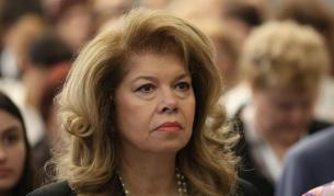 Йотова: Административната реформа не може да се прави на парче