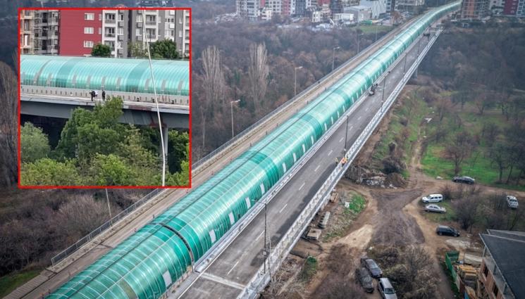 а - Опасна игра: Деца се качиха върху мост на метрото и хвърляха предмети (ВИДЕО)