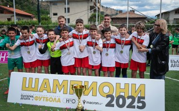 Стилиян Петров и двама шампиони с Левски гости на турнира на Десподов