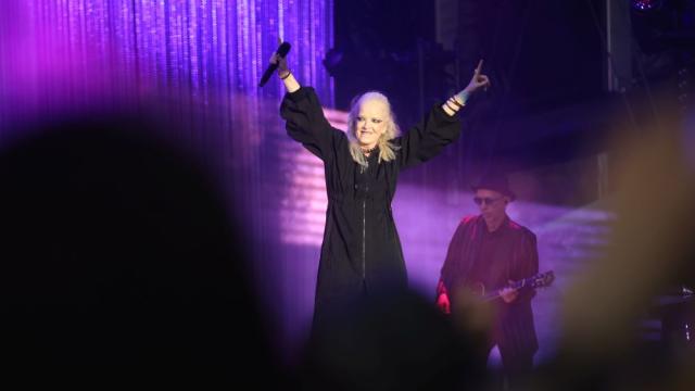 Garbage се завърнаха по-човешки от всякога (ГАЛЕРИЯ)