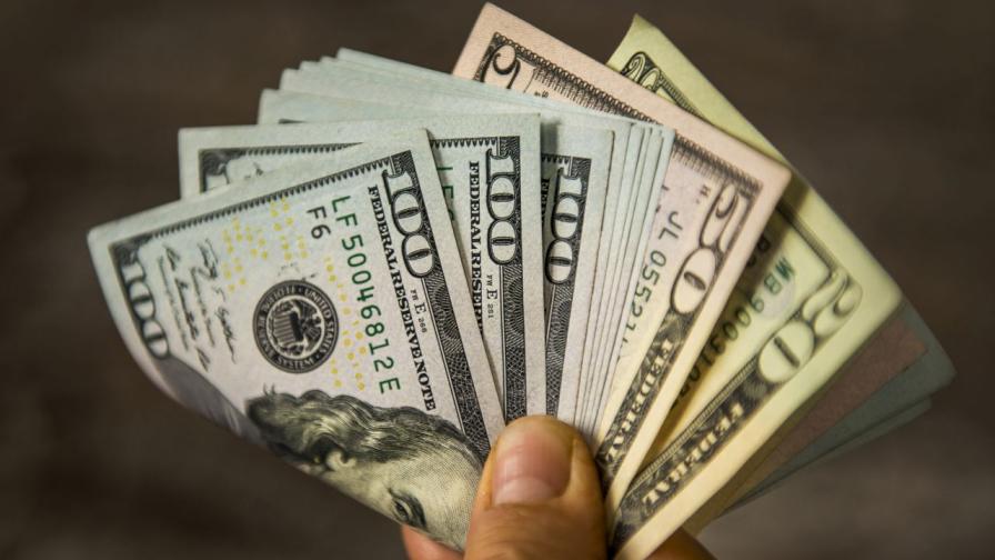 САЩ нарушават вековен закон, за да отпечатат банкнота от $250 с лика на Тръмп?