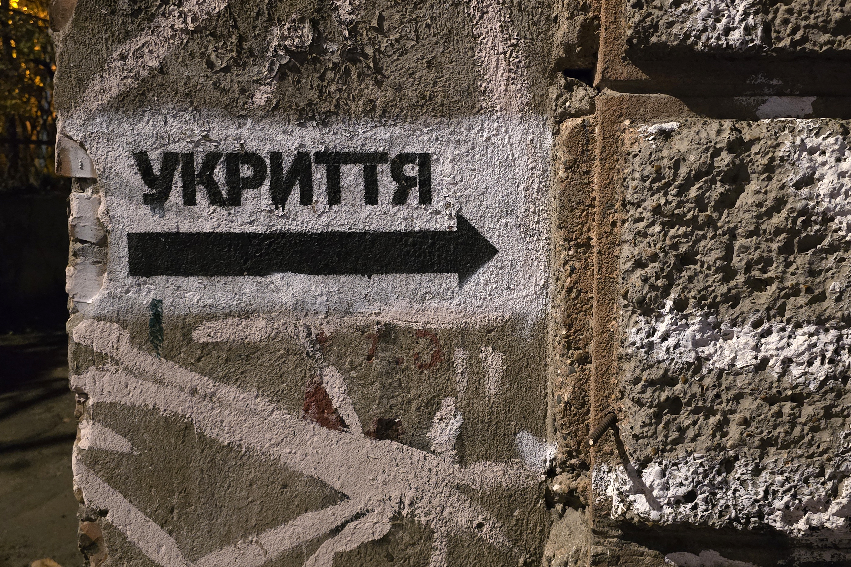 Масирана атака с дронове срещу Одеса, отекнаха мощни експлозии