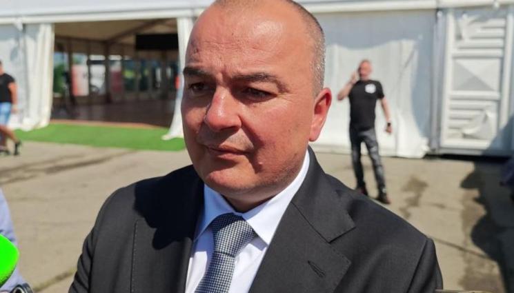 Пламен Абровски - Министърът на земеделието призова кмета на Варна да събори