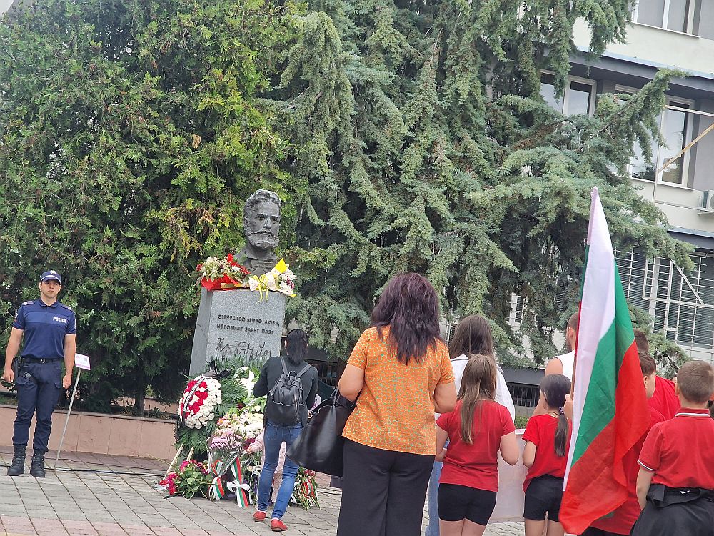 Поклон пред безсмъртието на Христо Ботев