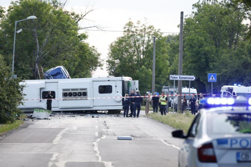 Събраните доказателства сочат категорично, че водачите на леките автомобили са