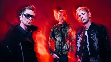 MUSE с още един нов сингъл - „Nightshift Superstar“