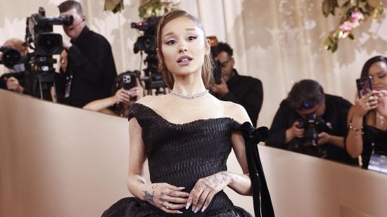 Ariana Grande откри турнето си „Eternal Sunshine“ с първия си концерт от 2019 г. насам