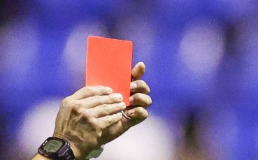 Дъжд от картони! 8 изгонени на мач Бразилия - САЩ