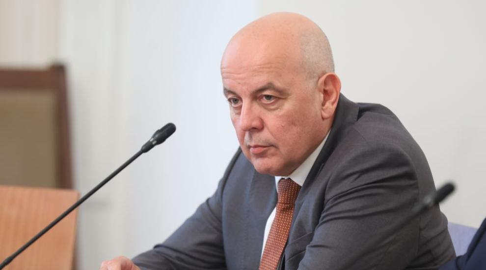 Шефът на ДАР с обяснение за парите и щатните бройки: няма орязване на средства