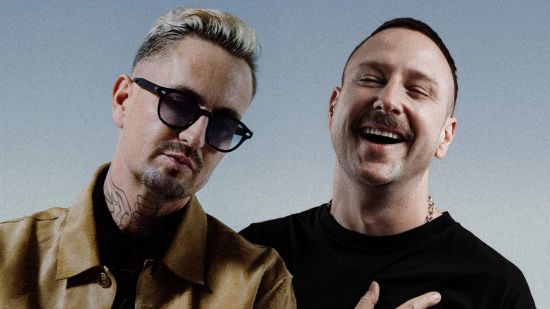 Robin Schulz и Marten Hørger споделят сингъла "Arizona"