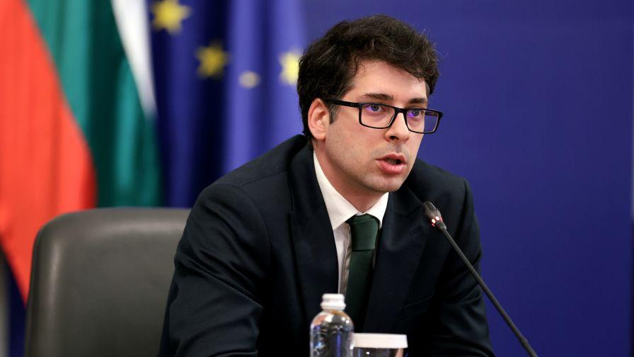 <p>Пеканов с информация за четвъртото плащане по ПВУ</p>