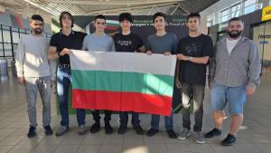ученици медали България