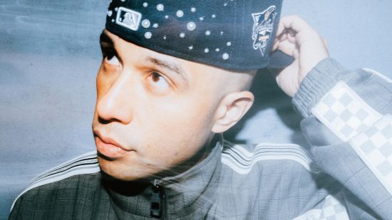 Jax Jones се завръща с „Pulling Me Back“