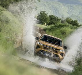 Toyota Hilux Правец 2026