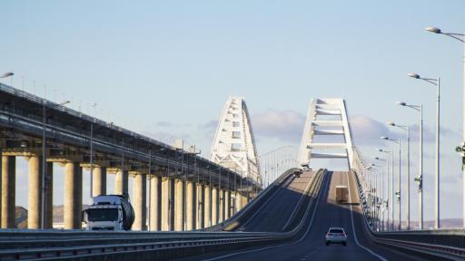 <p>Какво става в Крим,&nbsp;спряха всички продажби на гориво</p>
