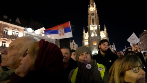 Натискът върху Вучич расте: Нов масов протест разтърси Сърбия