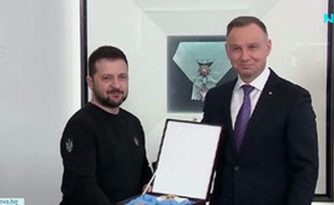 В знак на протест: Трима бивши украински президенти връщат ордените си заради Зеленски