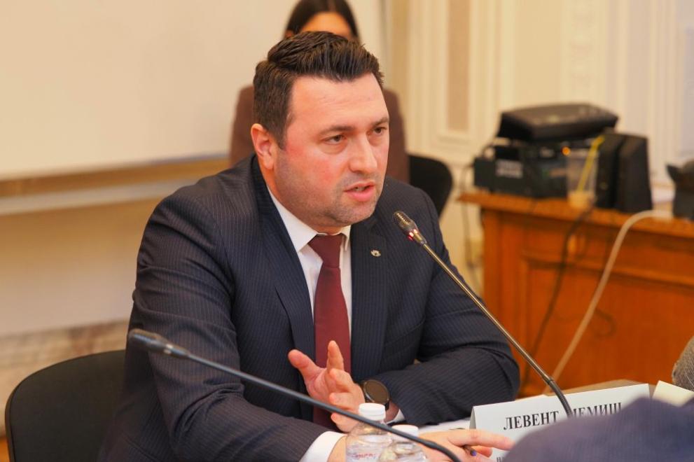Левент Мемиш