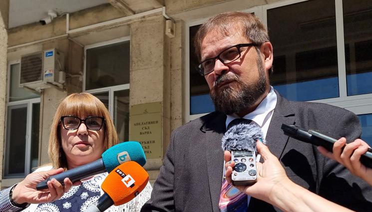 в - Разследват шест досъдебни производства по казуса