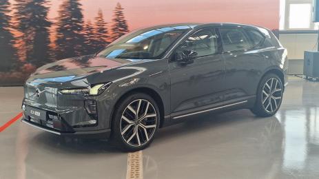 Volvo EX60 София