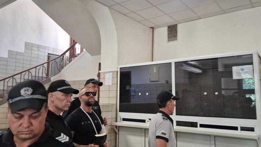 <p>&bdquo;Отмъщението е сигурно&ldquo;: Пуснатият под домашен арест Стоян Колев заплаши друг инфлуенсър</p>