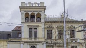 сградата на бившия Нотариат