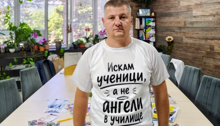 мездра - Учител: Искам децата в училище, а не техните ангели