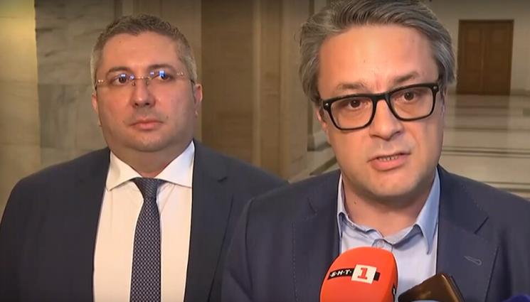в - ГЕРБ: Действащите договори за мантинелите са подписани от кабинета 