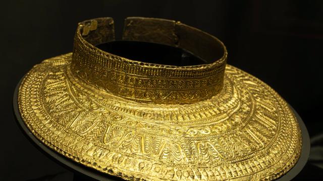 Излагат в Царево уникален тракийски нагръдник, вероятно принадлежал на знатен благородник