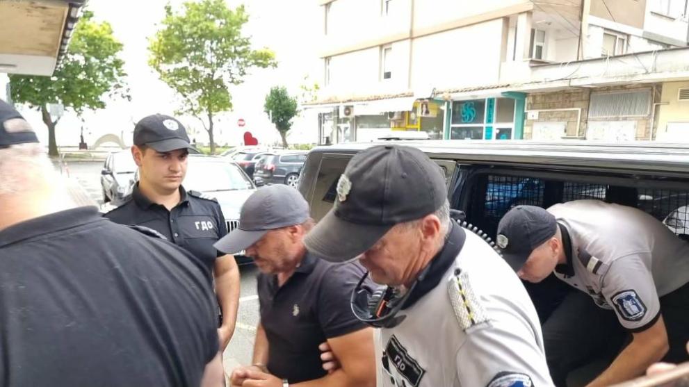 Районният съд в Поморие остави под домашен арест Иван Сивов,