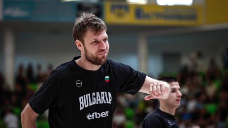 Александър Везенков
