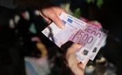 „Скромна почерпка“ вместо акт: Служители на НАП са задържани за подкуп