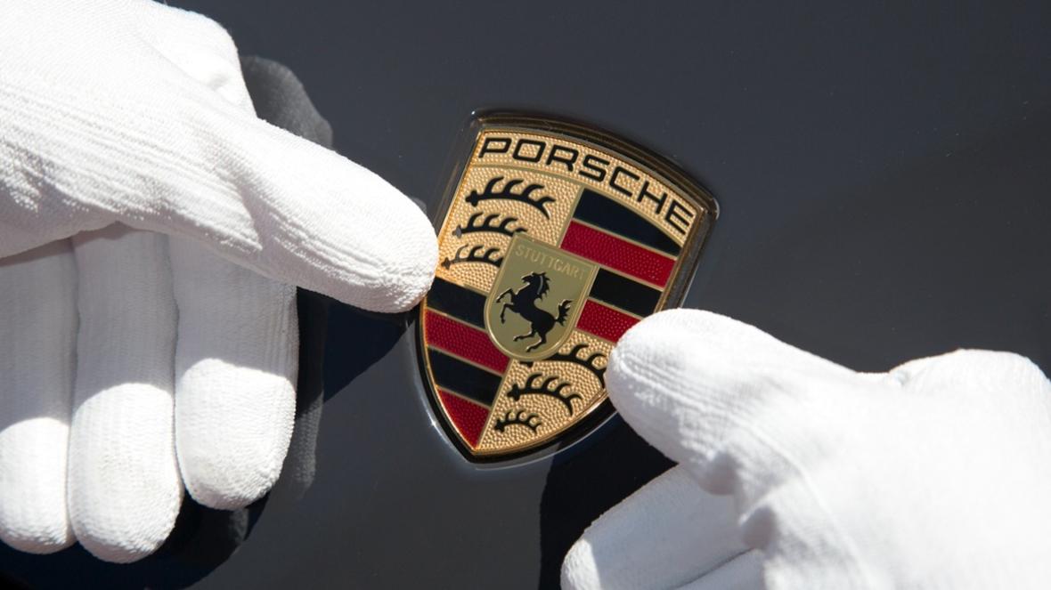Porsche емблема