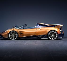 pagani Huayra 70 Derecho
