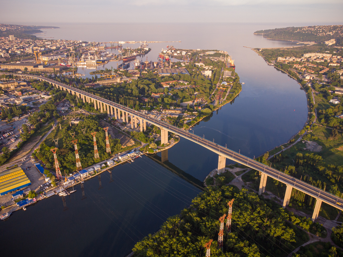 АПИ планира цялостен ремонт на Аспаруховия мост
