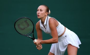Гореща руска тенисистка показа перфектни форми на плажа